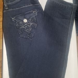 SALE!!! Avenue- Embroidered back pocket jeans